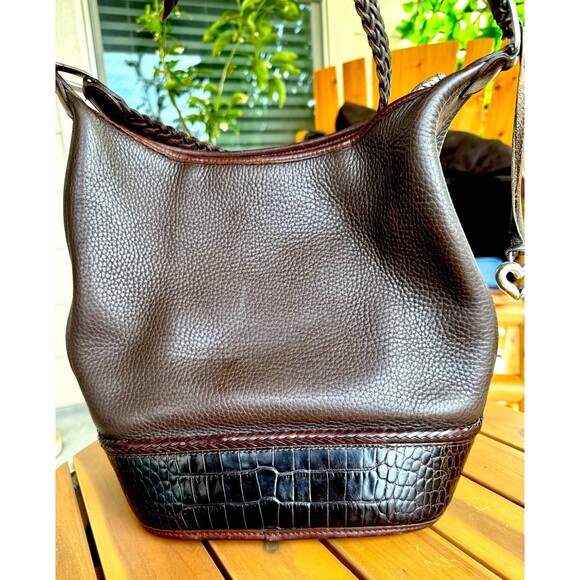 VINTAGE BRIGHTON BROWN LEATHER CROC EMBOSSED CROSSBODY BUCKET BAG - Picture 2 of 9